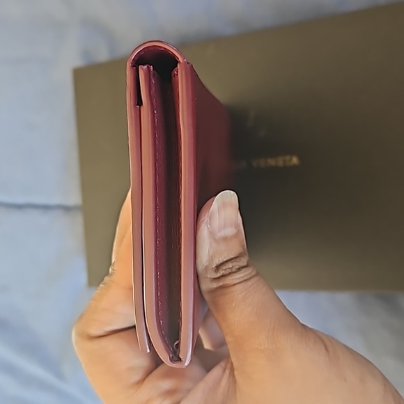 🛑BOTTEGA VENETA Textured Leather Continental Wallet - Picture 8 of 8